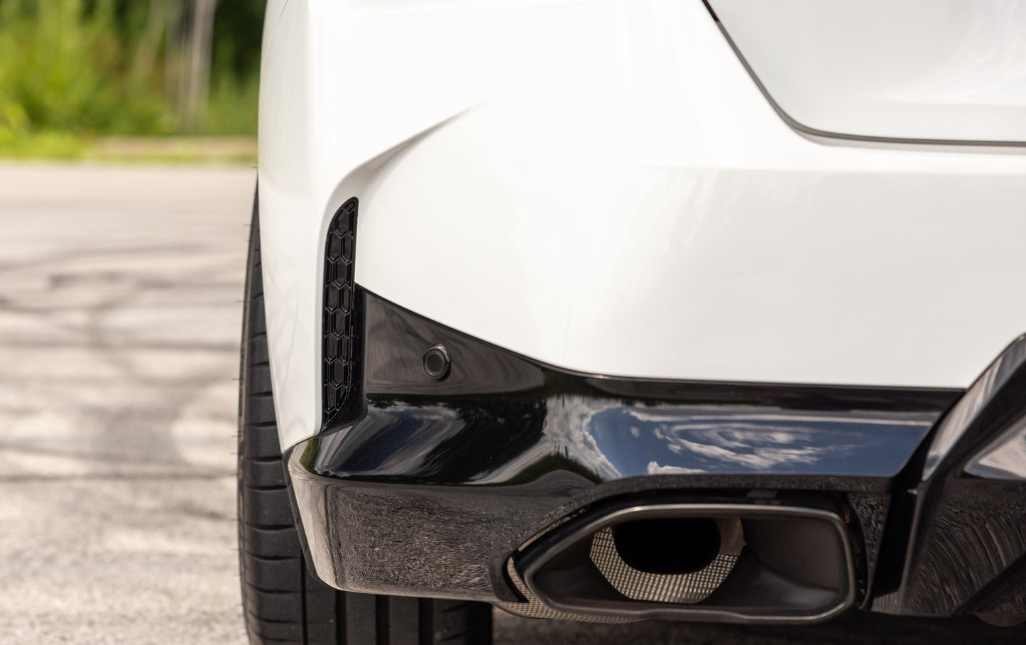 BMW G42 Rear Reflector Insert Set - Honeycomb